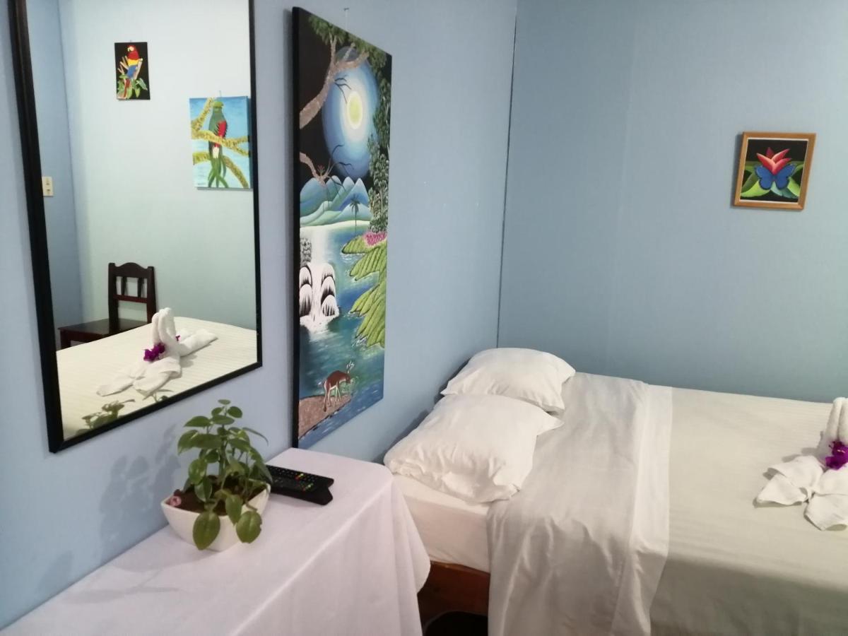 Monte Los Lirios Lodge Монте-Верде Экстерьер фото