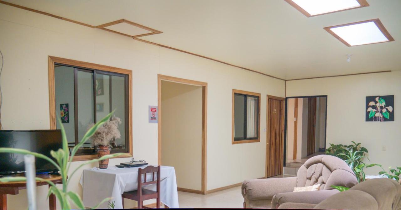Monte Los Lirios Lodge Монте-Верде Экстерьер фото