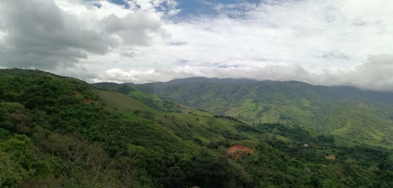Monte Los Lirios Lodge Монте-Верде Экстерьер фото